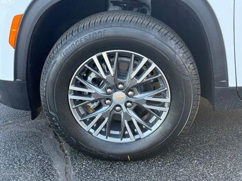 New 2026 Chevrolet Traverse LT w/ Driver Confidence Package FWD image 19