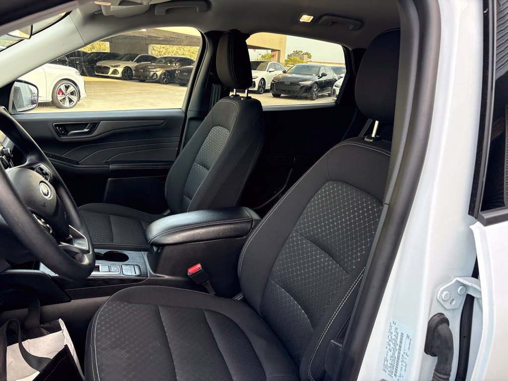 Used 2026 Ford Escape Active FWD image 16
