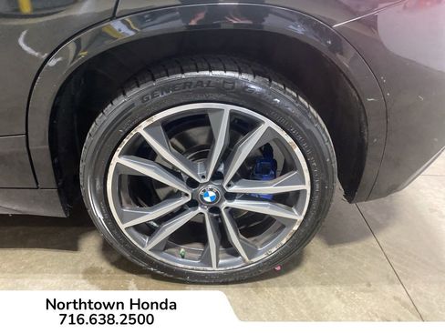 Used 2022 BMW X2 M35i w/ Premium Package image 14