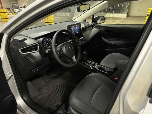 Certified 2022 Toyota Corolla LE image 28