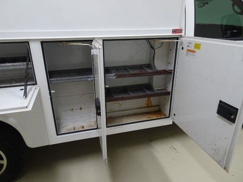 Used 2014 GMC Savana 3500 image 18