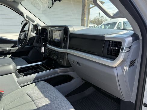 Used 2025 Ford F350 XLT w/ 360-Degree Camera Package image 22