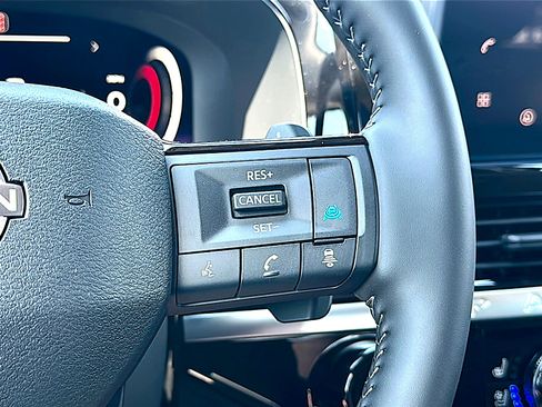 New 2026 Nissan Pathfinder Platinum w/ Accent Package AWD/4WD image 20