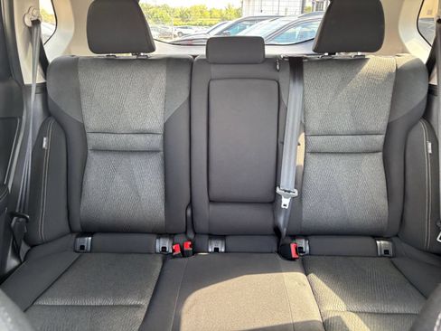 Used 2025 Nissan Rogue SV FWD image 39