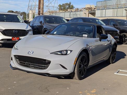 New 2025 MAZDA MX-5 Miata Club w/ Weather Package image 6
