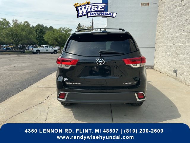 Used 2019 Toyota Highlander Limited Platinum AWD/4WD image 12