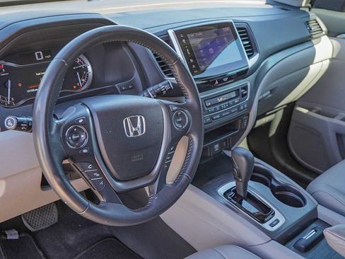 Used 2017 Honda Pilot EX-L image 9