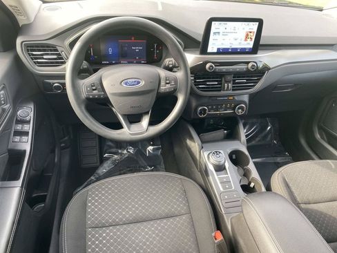 Used 2025 Ford Escape Active AWD/4WD image 16