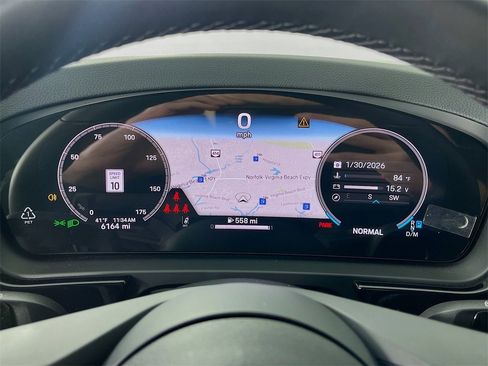 Certified 2025 Porsche Cayenne image 14