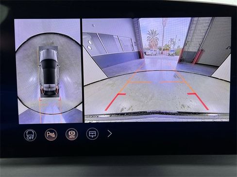 Used 2026 Cadillac Lyriq Sport image 15