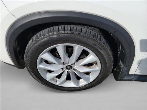 Used 2019 INFINITI QX50 Luxe w/ Cargo Package image 9