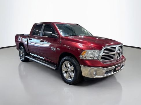 Used 2019 RAM 1500 Big Horn AWD/4WD image 3