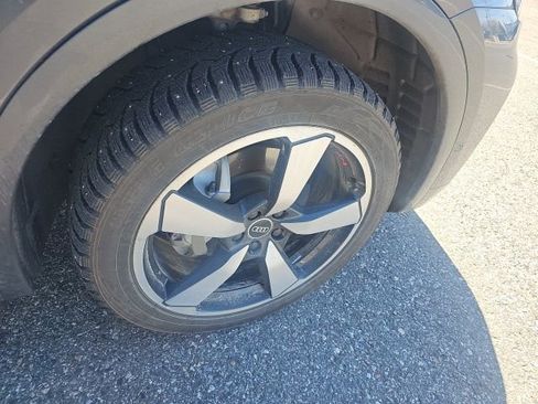 Used 2023 Audi Q5 2.0T Prestige w/ Prestige Package image 13