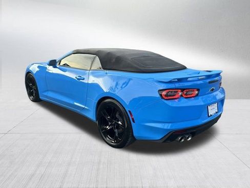 Used 2022 Chevrolet Camaro LT w/ RS Package image 8