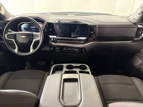 Used 2025 Chevrolet Silverado 1500 LT RWD image 41