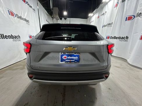 Used 2024 Chevrolet Trax LT w/ Driver Confidence Package FWD image 6