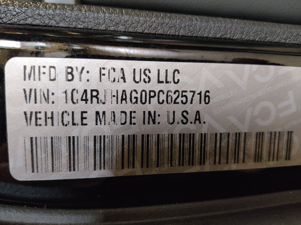 Used 2023 Jeep Grand Cherokee Altitude AWD/4WD image 33