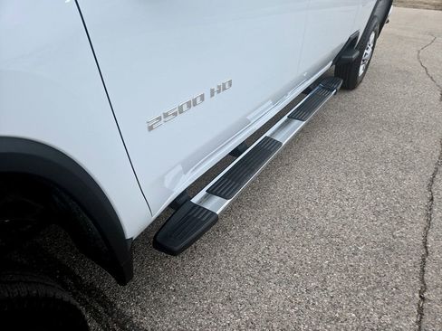 Used 2025 Chevrolet Silverado 2500 LT w/ Safety Package image 32