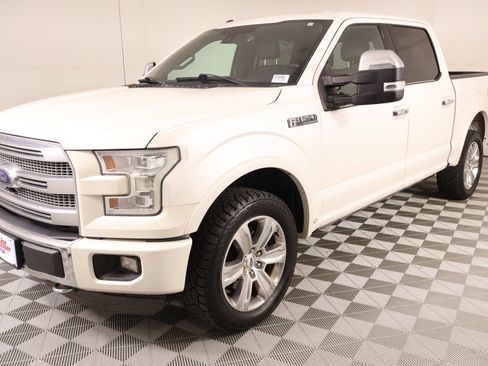 Used 2015 Ford F150 Platinum w/ Equipment Group 701A Luxury AWD/4WD image 12