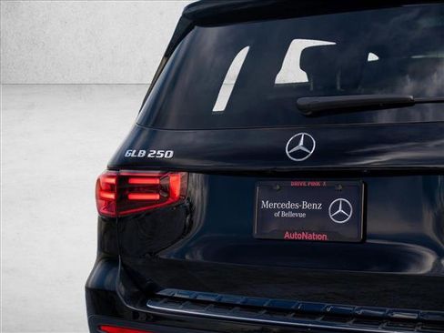 Certified 2026 Mercedes-Benz GLB 250 4MATIC image 9