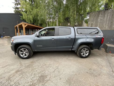 Used 2015 Chevrolet Colorado Z71 AWD/4WD image 3