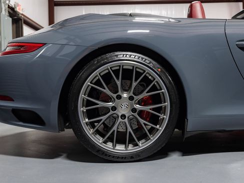 Used 2017 Porsche 911 Carrera S RWD image 25