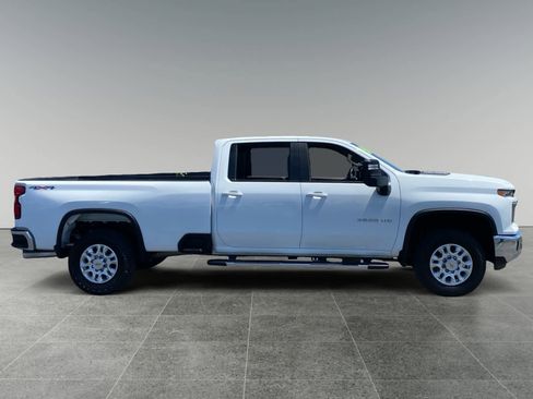 Used 2024 Chevrolet Silverado 3500 LT AWD/4WD image 6