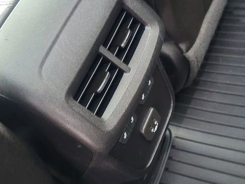 Used 2020 Chevrolet Equinox Premier image 36