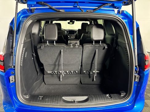 New 2026 Chrysler Pacifica Select FWD image 20