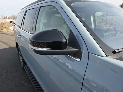 Certified 2025 Ford Expedition Active image 5