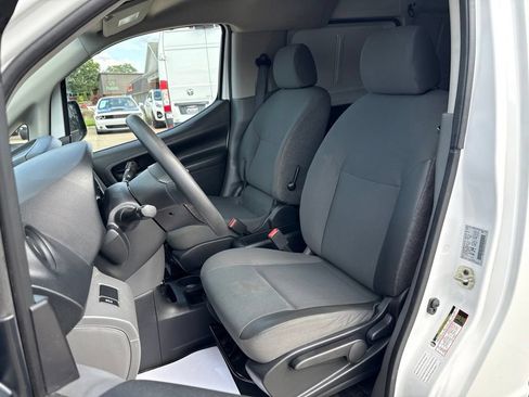 Used 2020 Nissan NV200 S FWD image 2