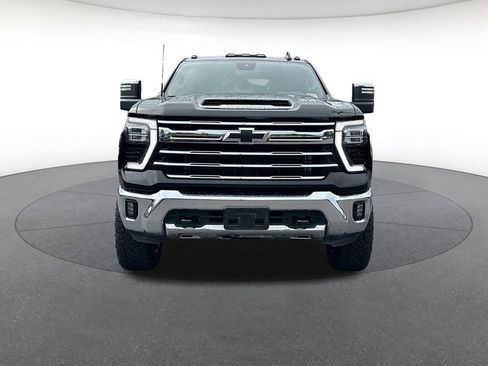 Used 2024 Chevrolet Silverado 2500 LTZ w/ LTZ Convenience Package AWD/4WD image 9