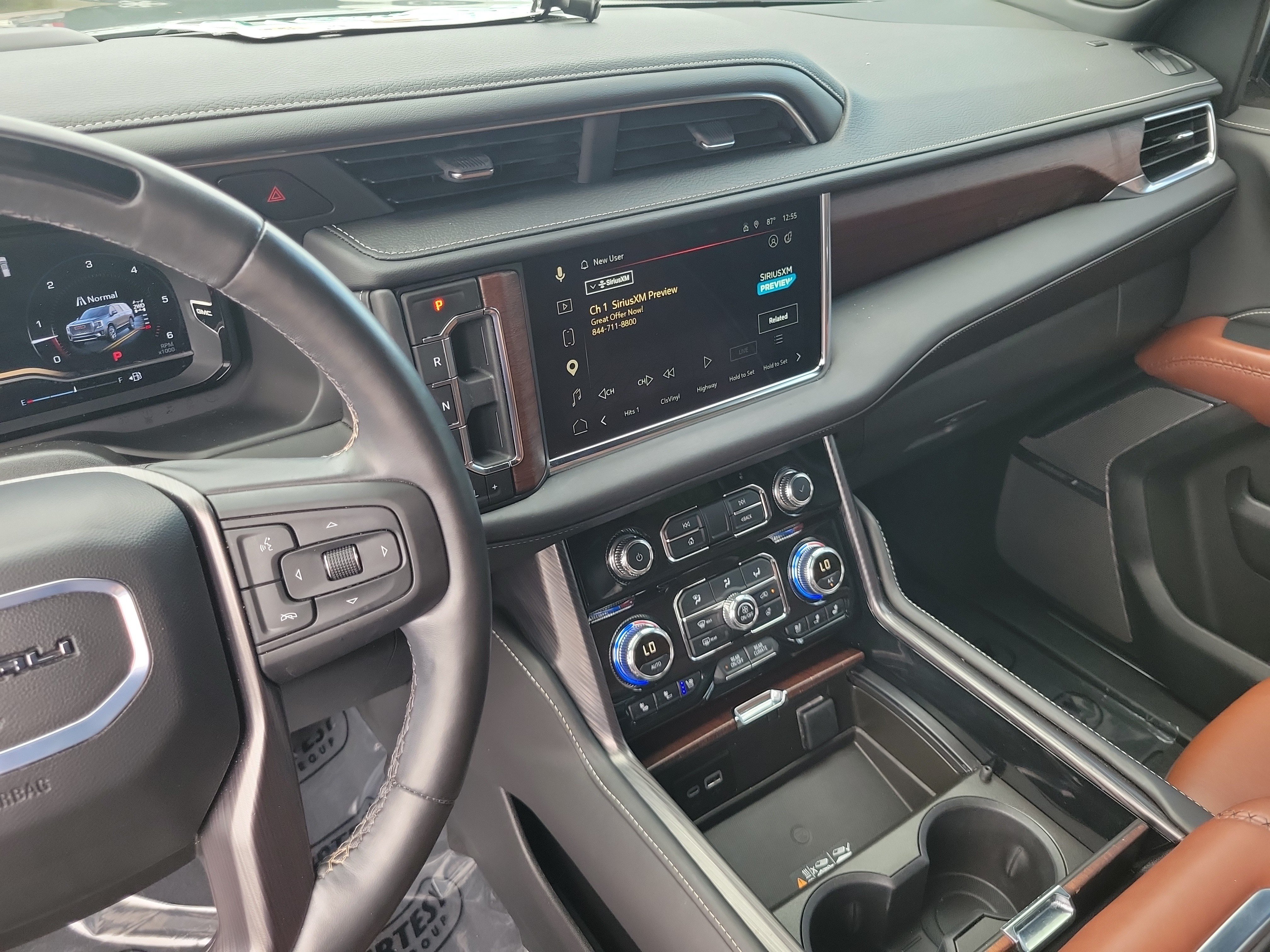 Used 2024 GMC Yukon Denali Ultimate AWD/4WD image 24