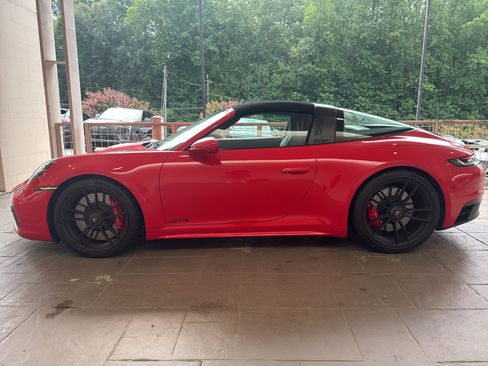 Used 2024 Porsche 911 Targa 4 GTS AWD/4WD image 5