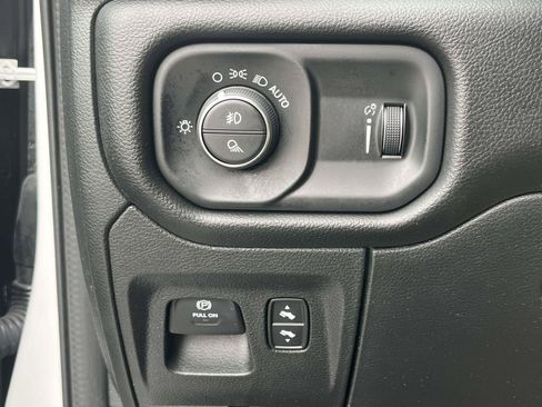 Used 2023 RAM 1500 Big Horn AWD/4WD image 43