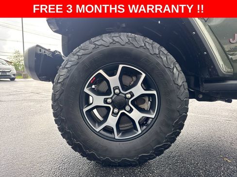 Used 2022 Jeep Wrangler Unlimited Rubicon w/ LED Lighting Group AWD/4WD image 33