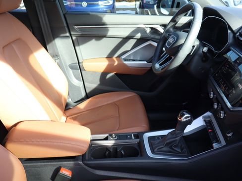 Used 2023 Audi Q3 2.0T Premium w/ Convenience Package image 14