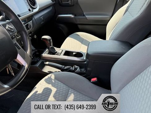 Used 2021 Toyota Tacoma SR5 AWD/4WD image 24