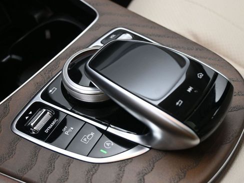 Used 2020 Mercedes-Benz E 350 4MATIC Sedan w/ Parking Assistance Package image 5