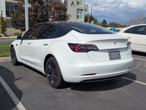 Used 2019 Tesla Model 3 RWD image 5