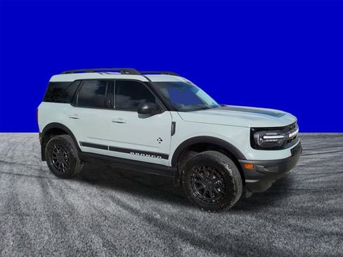 Certified 2023 Ford Bronco Sport Outer Banks AWD/4WD image 2