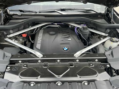 Used 2025 BMW X5 xDrive40i w/ Premium Package AWD/4WD image 27