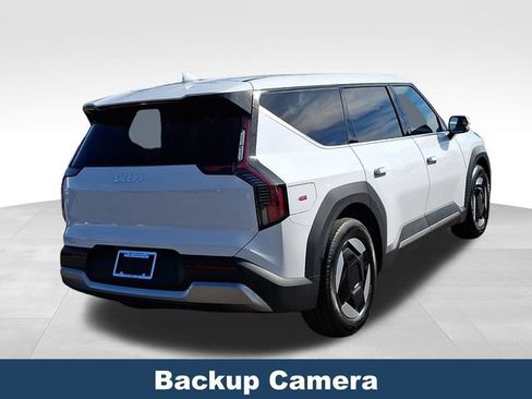 Used 2026 Kia EV9 Light image 7