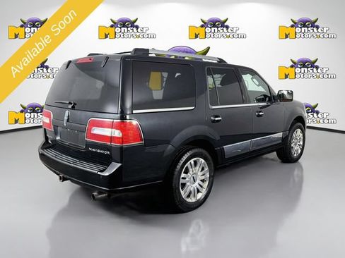Used 2014 Lincoln Navigator 4WD image 5