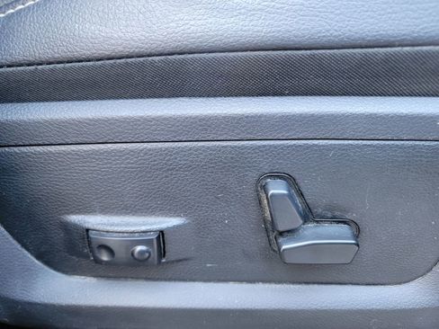 Used 2017 RAM 3500 Laramie image 31