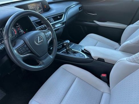 Used 2019 Lexus UX 200 200 Base image 11