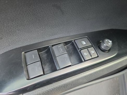 Used 2025 Toyota Camry LE image 14