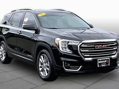 Used 2023 GMC Terrain SLT FWD image 2