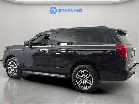 Used 2026 Ford Expedition Active RWD image 4