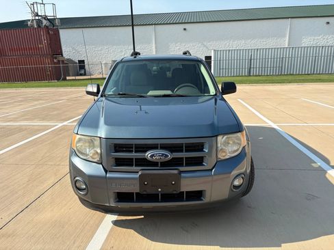 Used 2011 Ford Escape 4WD Hybrid image 2